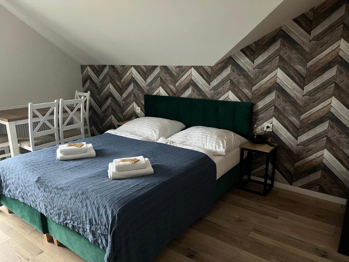 Czarny Baran Apartment Debki Bagian luar foto