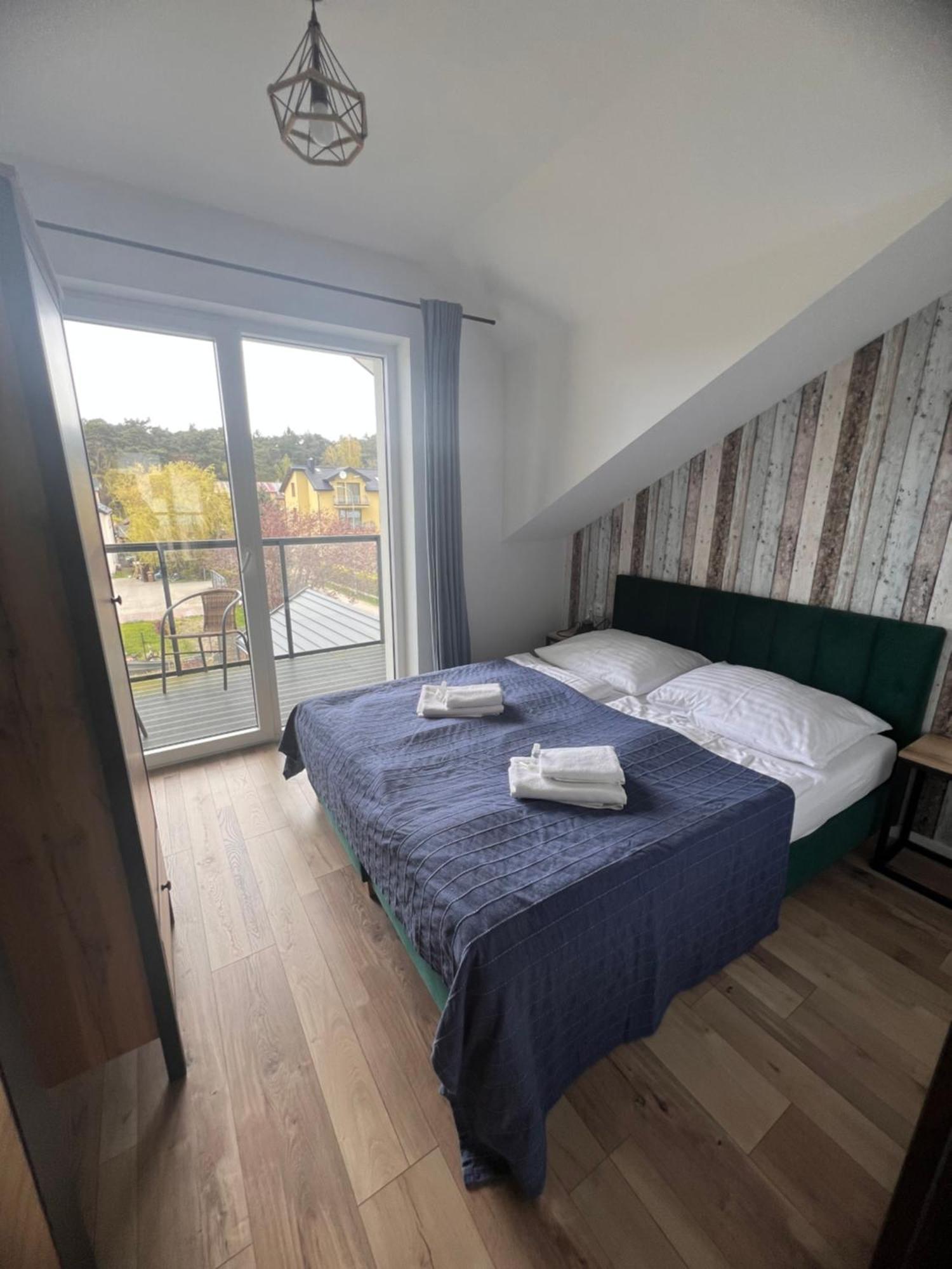 Czarny Baran Apartment Debki Bagian luar foto