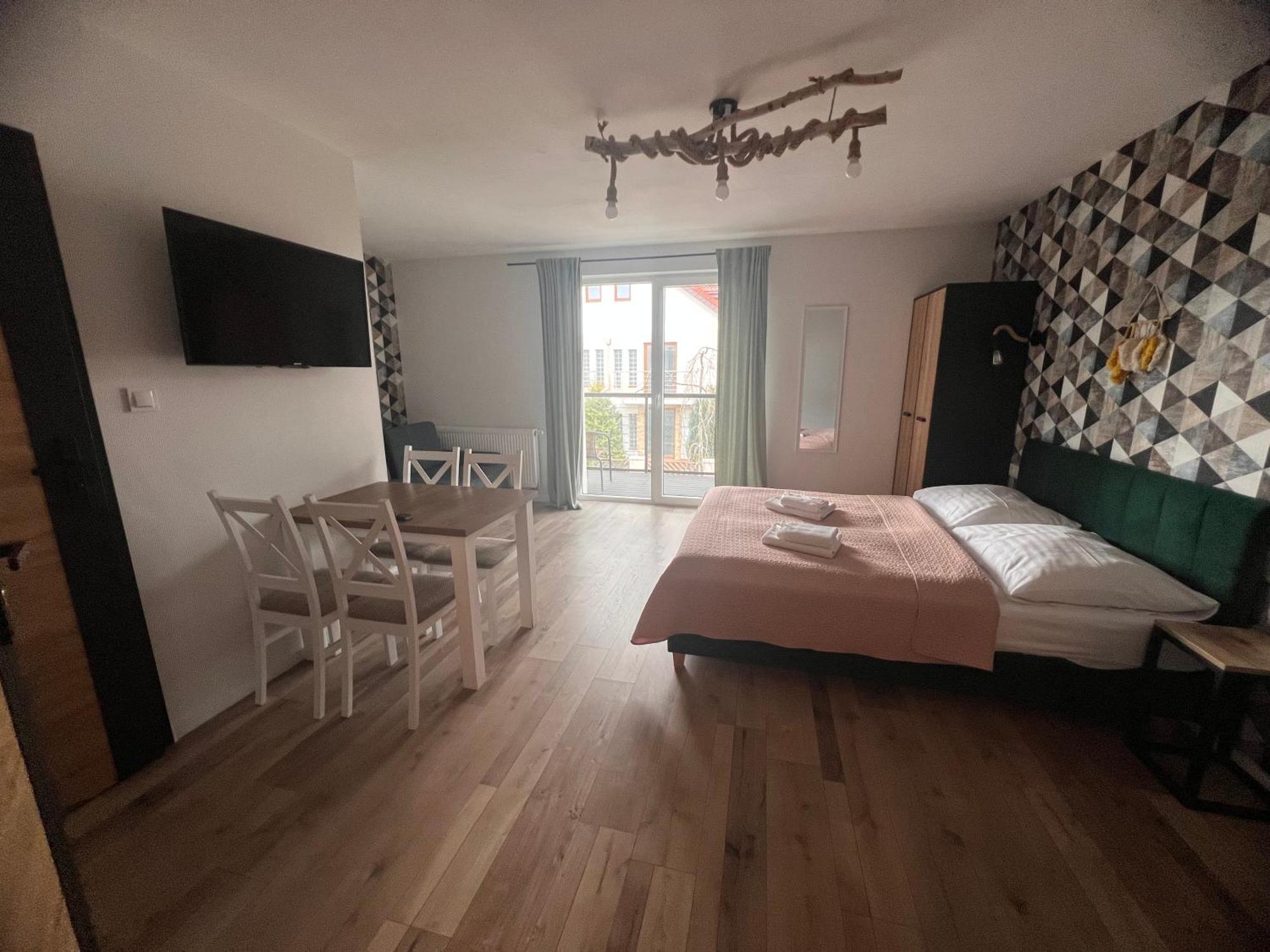 Czarny Baran Apartment Debki Bagian luar foto