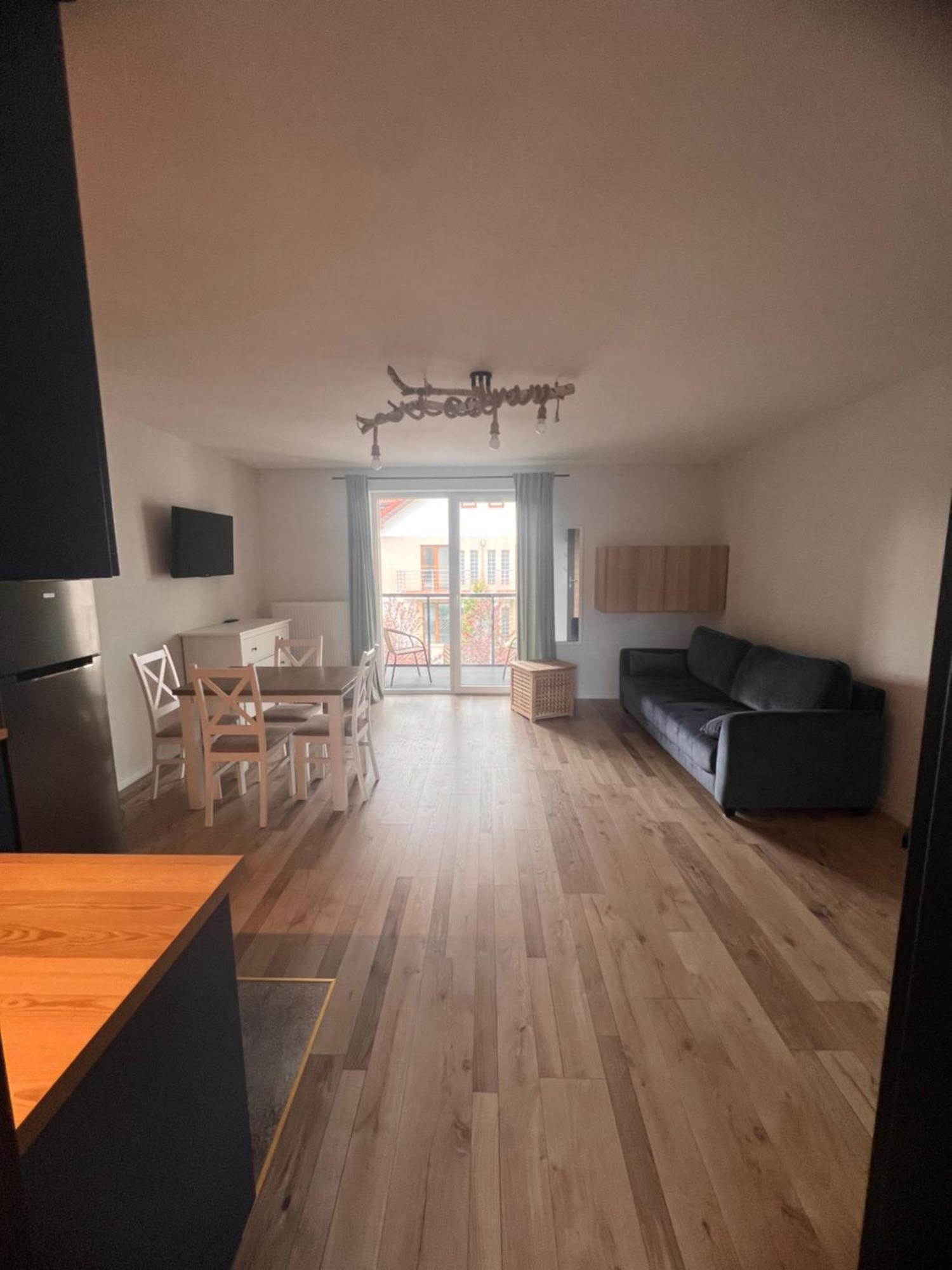 Czarny Baran Apartment Debki Bagian luar foto
