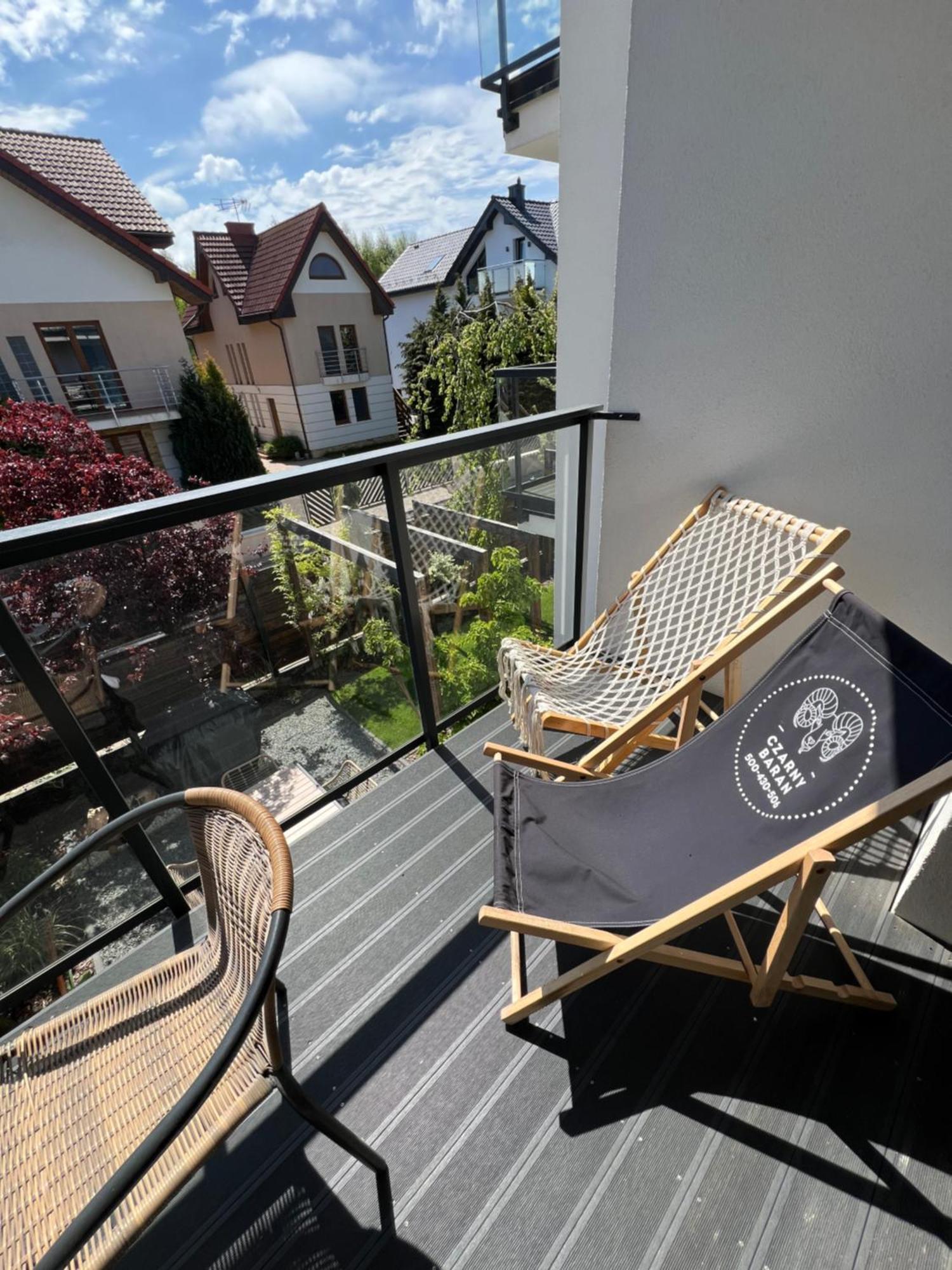 Czarny Baran Apartment Debki Bagian luar foto