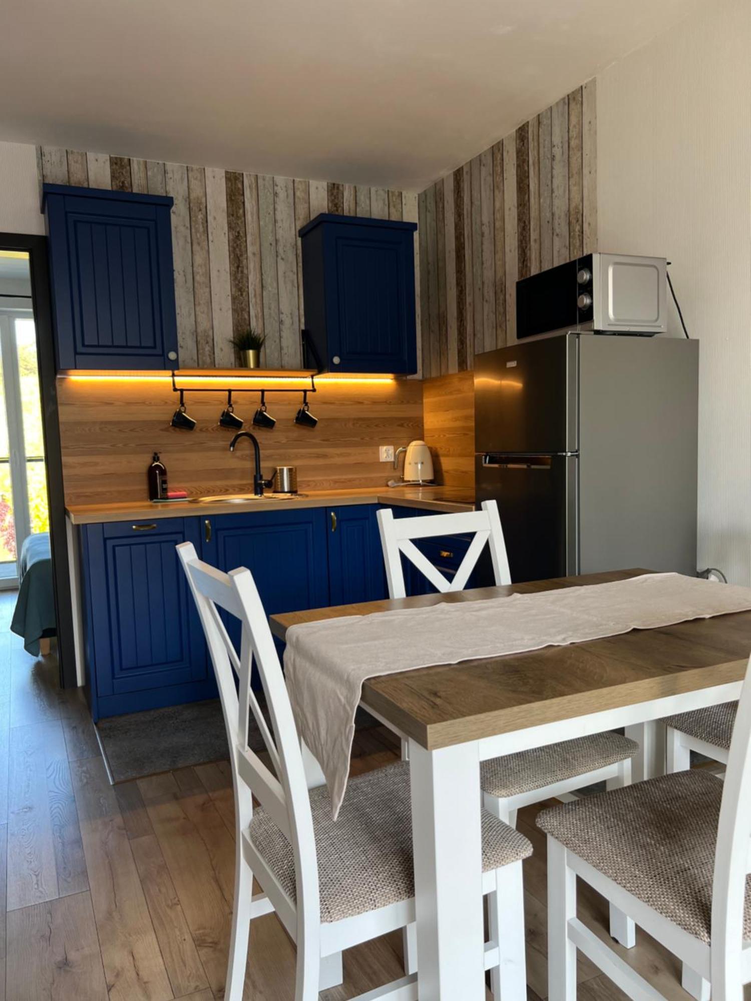 Czarny Baran Apartment Debki Bagian luar foto