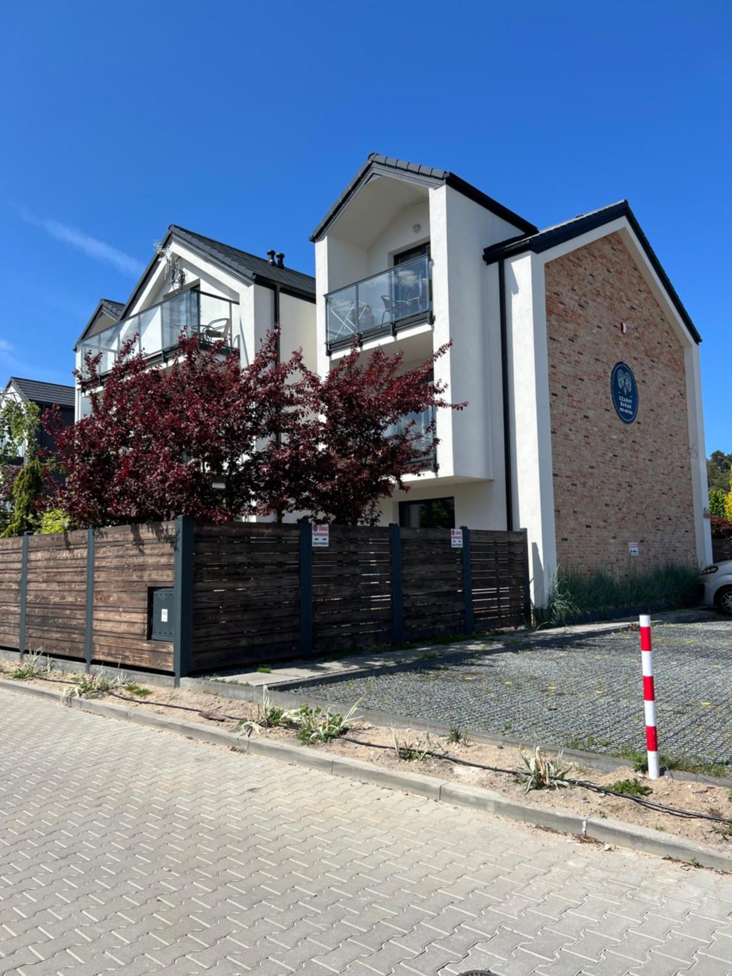 Czarny Baran Apartment Debki Bagian luar foto